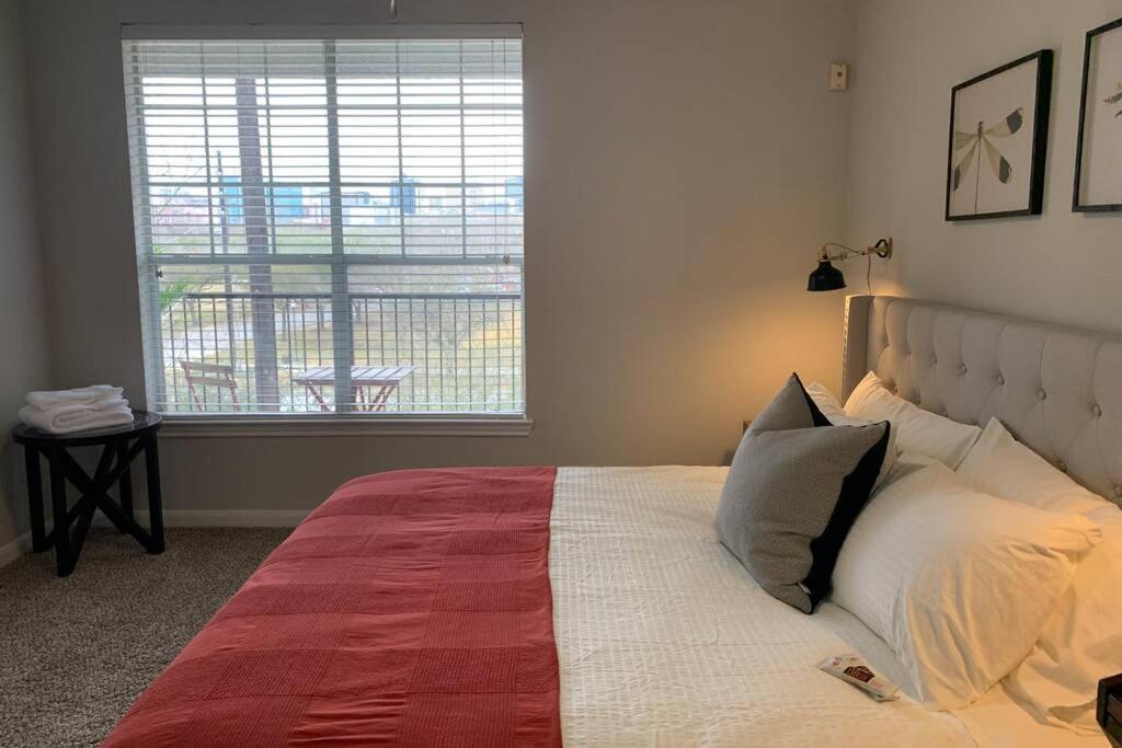 Newly Furnished 1Br Apartment W/ Hermann Park View Houston Exteriér fotografie